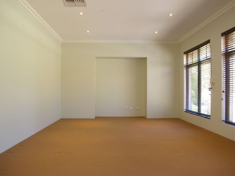 260 Norton Promenade, Dalyellup WA 6230