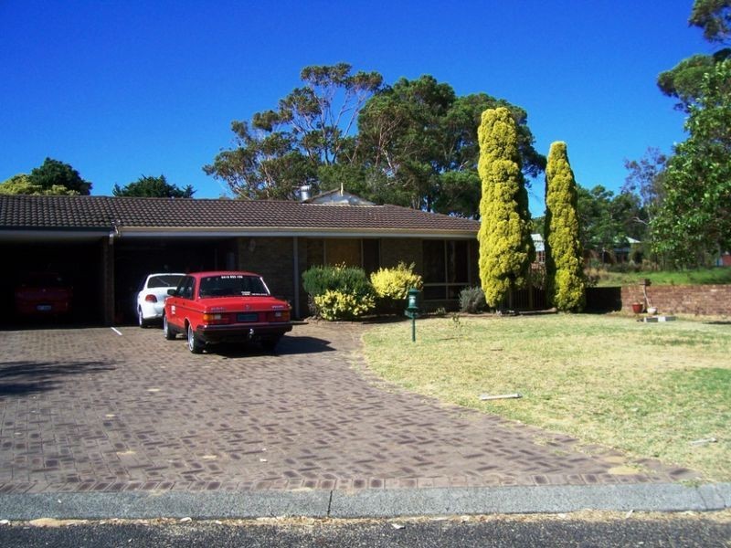 2/8 Ashrose Drive, Withers WA 6230