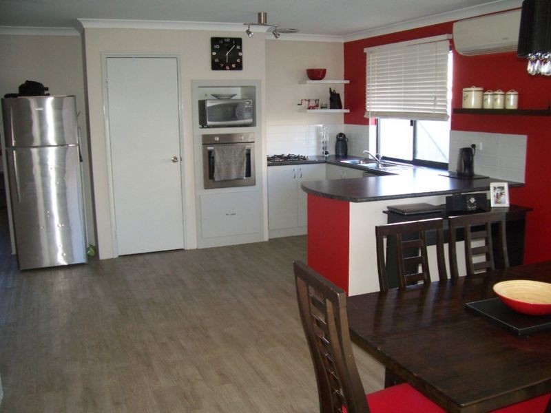 5 Mooralup turn, Dalyellup WA 6230