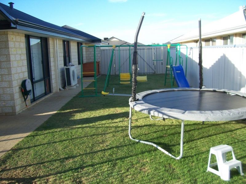 5 Mooralup turn, Dalyellup WA 6230