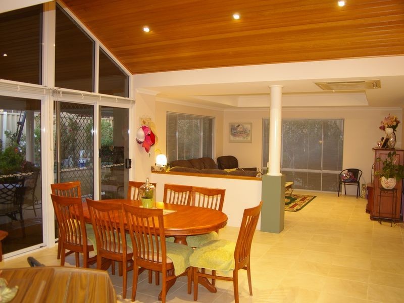 27 Nicolay Approach, Dalyellup WA 6230