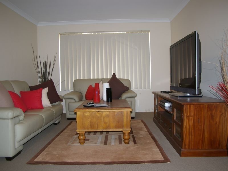 6 Kambany Approach, Dalyellup WA 6230