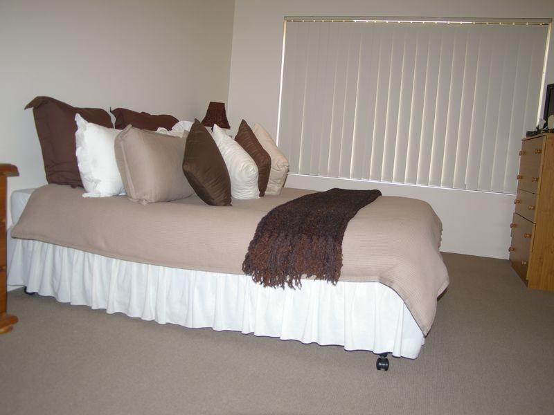 6 Kambany Approach, Dalyellup WA 6230