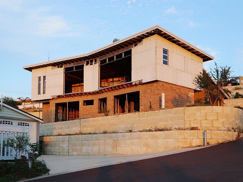 2/215 Old Coast road, Australind WA 6233