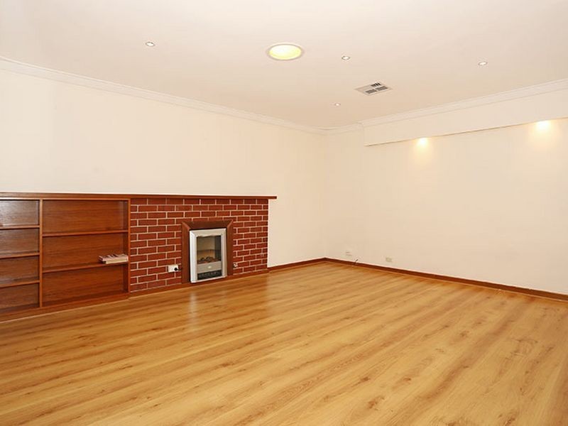 40 Hakea Crescent, South Bunbury WA 6230