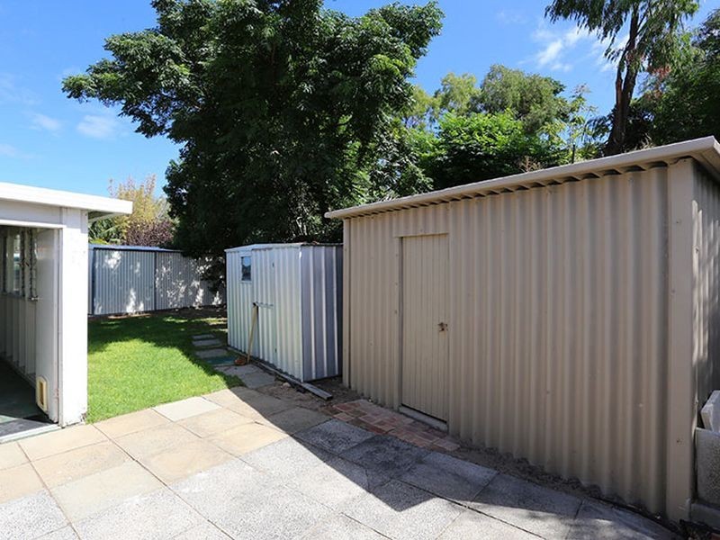 40 Hakea Crescent, South Bunbury WA 6230