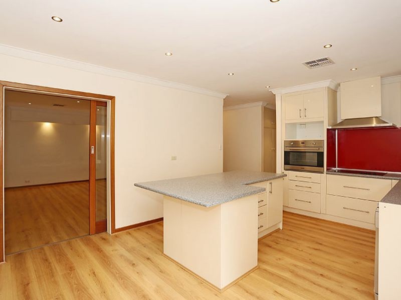 40 Hakea Crescent, South Bunbury WA 6230