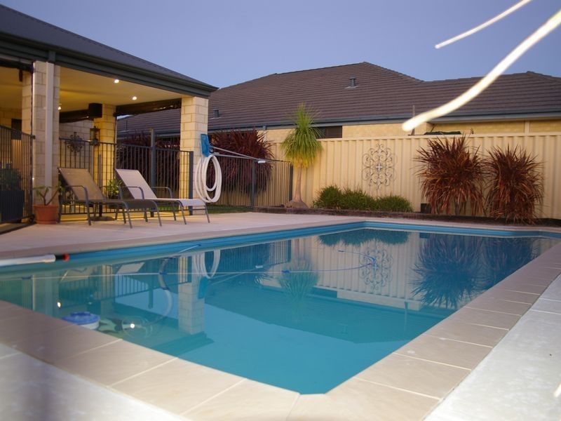 19 Longbow Approach, Dalyellup WA 6230