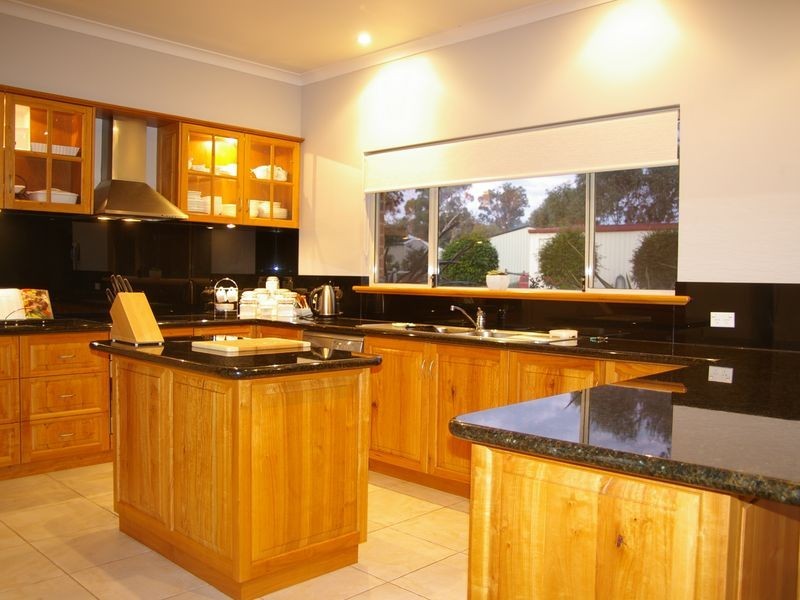 65 Maidment Parade, Dalyellup WA 6230