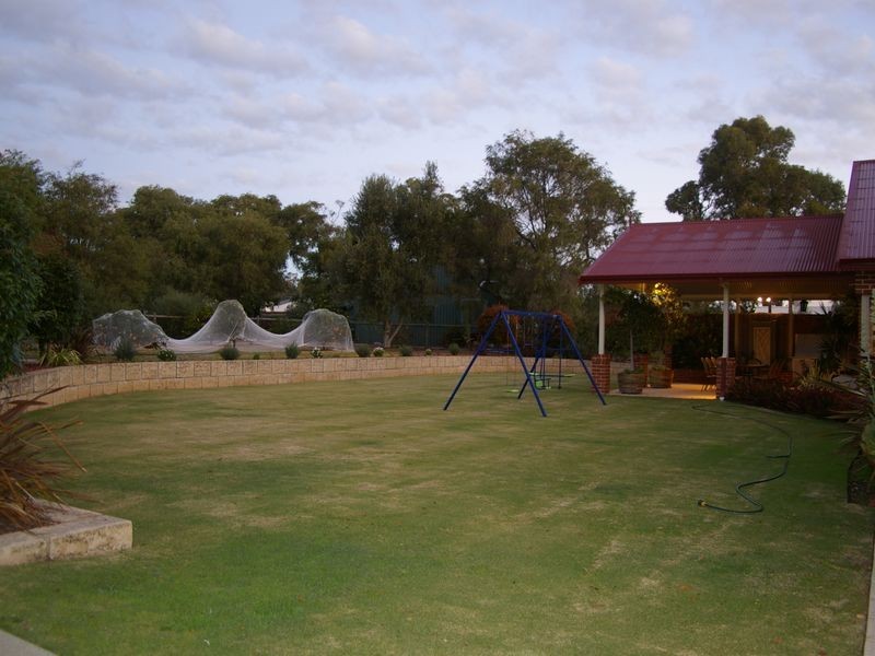 65 Maidment Parade, Dalyellup WA 6230