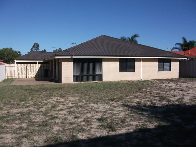 6 Butcherbird Court, Eaton WA 6232