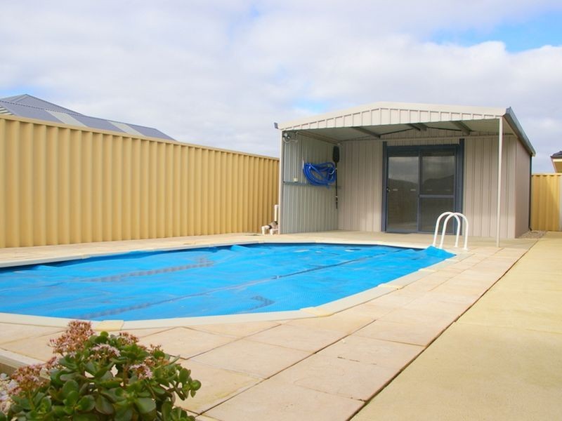 5 Graphite Turn, Dalyellup WA 6230