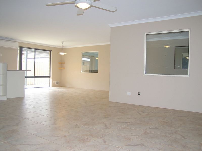 5 Graphite Turn, Dalyellup WA 6230