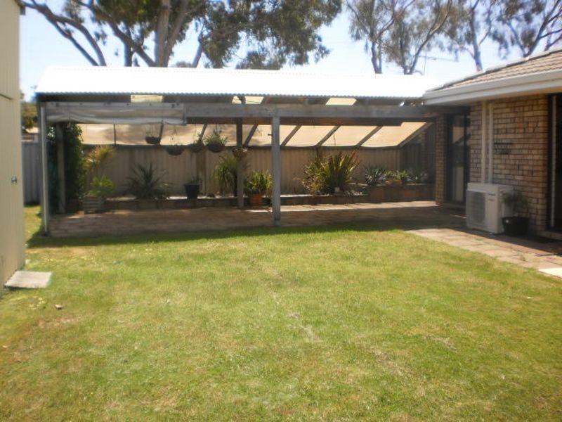 6 Murray Drive, Withers WA 6230