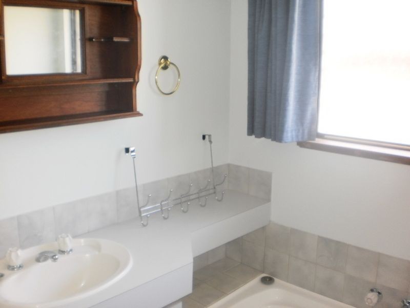 6 Murray Drive, Withers WA 6230
