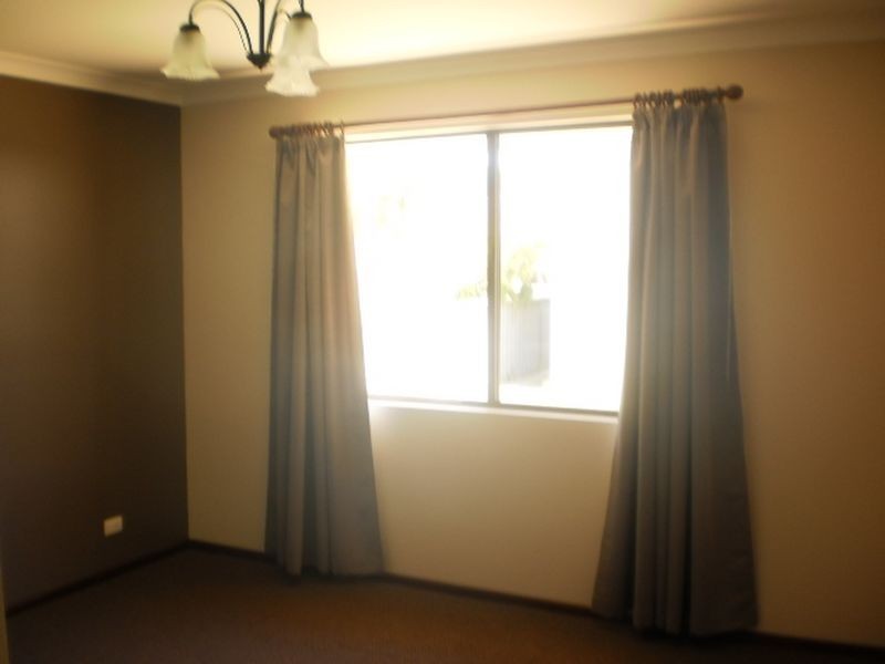 6 Murray Drive, Withers WA 6230
