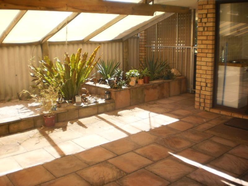 6 Murray Drive, Withers WA 6230