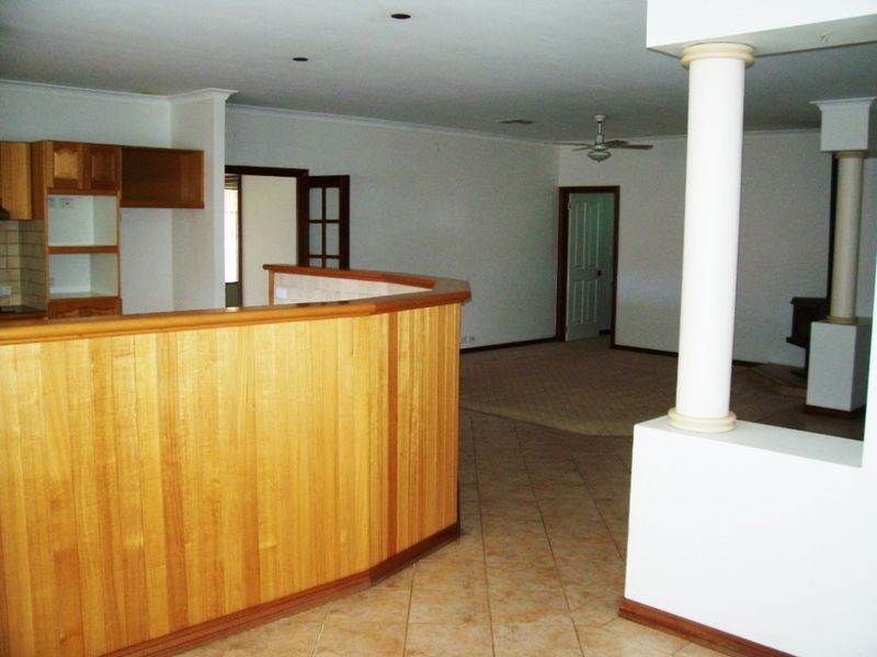 12 Christchurch Place, College Grove WA 6230