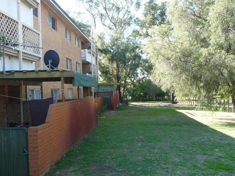 39/2 Rand Court, Withers WA 6230