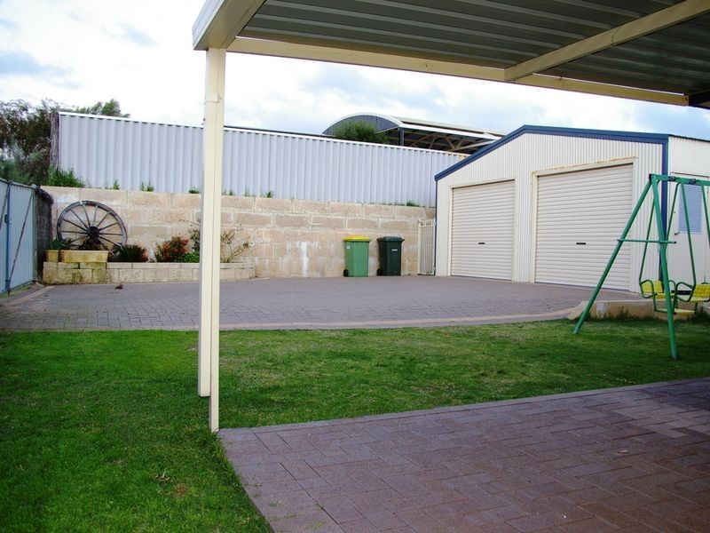 17 Coojong Road, Dalyellup WA 6230
