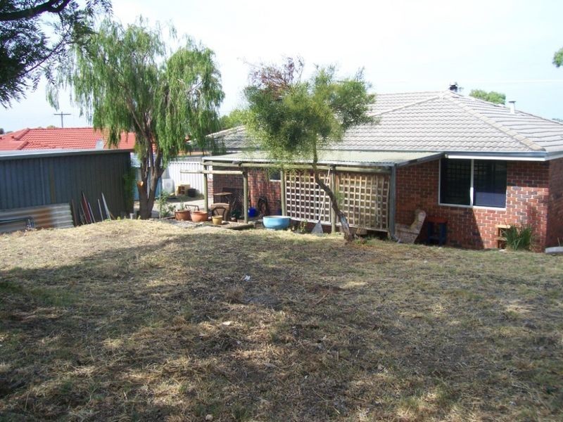 22 Littlefair Drive, Withers WA 6230