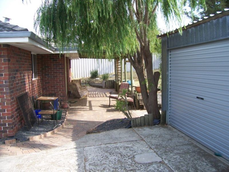 22 Littlefair Drive, Withers WA 6230