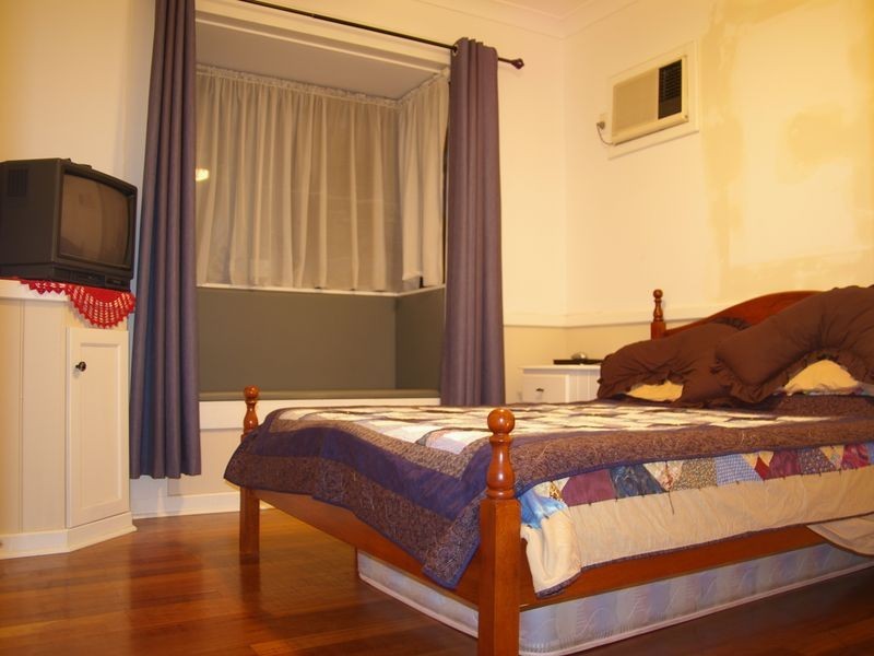 14 Absalon Street, Carey Park WA 6230