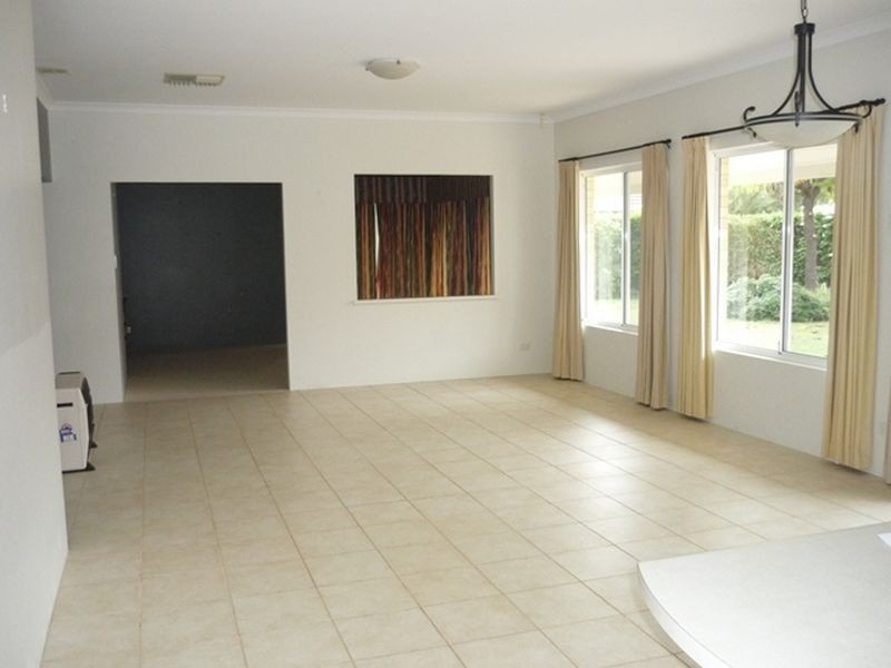 132 Dalyellup Boulevard, Dalyellup WA 6230