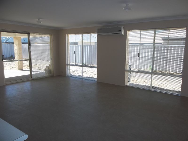 21 Murtin Road, Dalyellup WA 6230