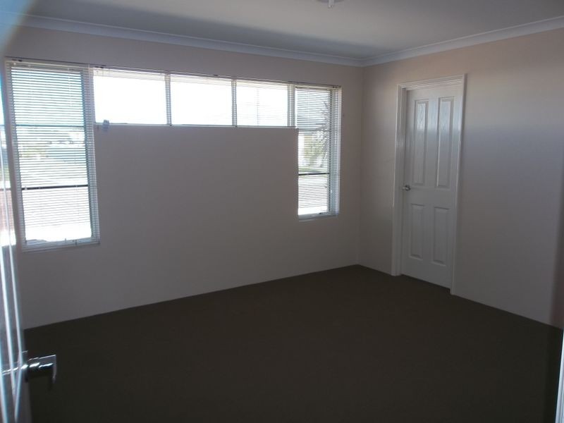 21 Murtin Road, Dalyellup WA 6230