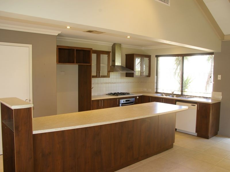 260 Norton Promenade, Dalyellup WA 6230