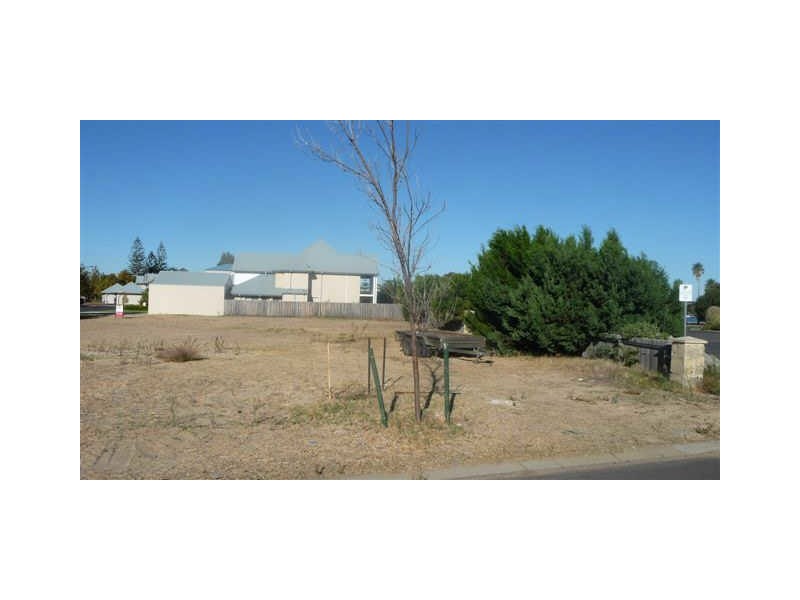 25 Marabank Loop, Bunbury WA 6230