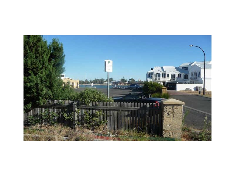 25 Marabank Loop, Bunbury WA 6230