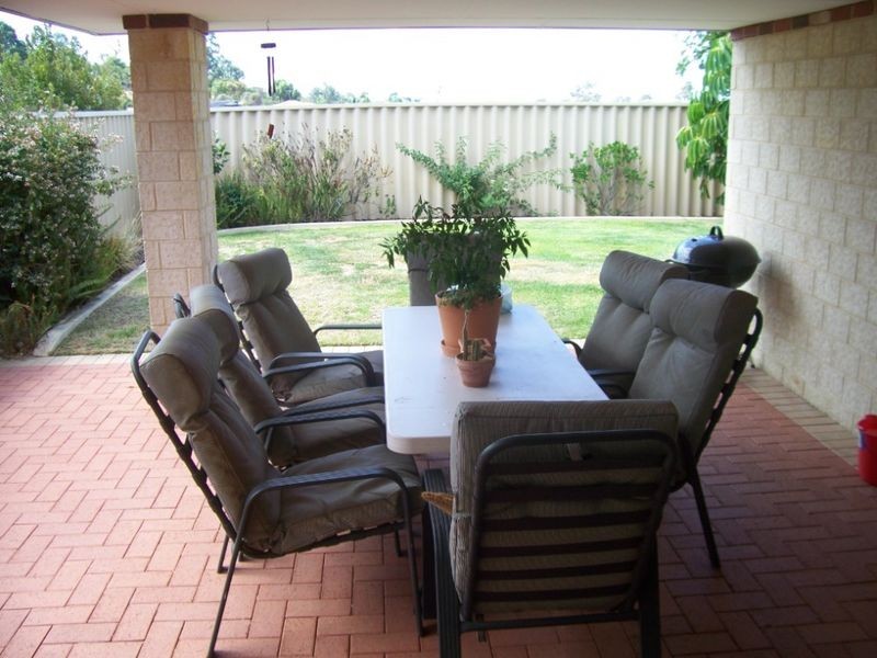 24 Possum Way, College Grove WA 6230