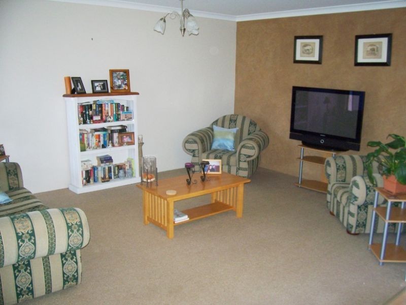 24 Possum Way, College Grove WA 6230