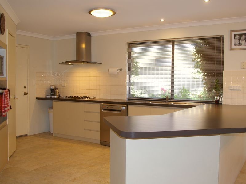 9 Melba Way, Dalyellup WA 6230