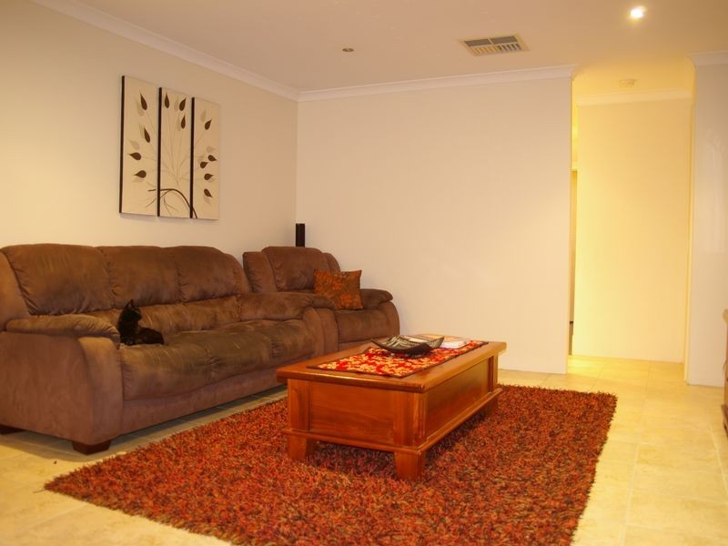 9 Melba Way, Dalyellup WA 6230