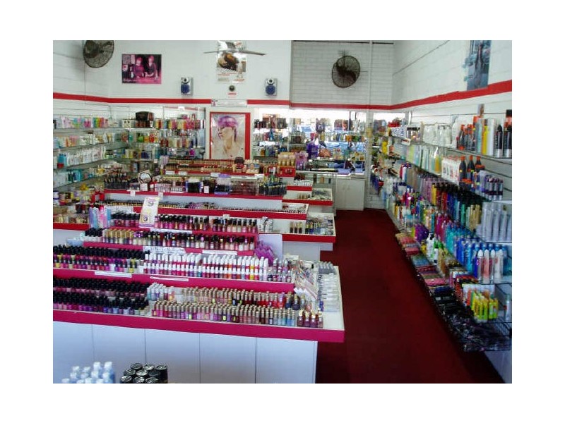 Make Me Up Cosmetics, Byron Bay NSW 2481