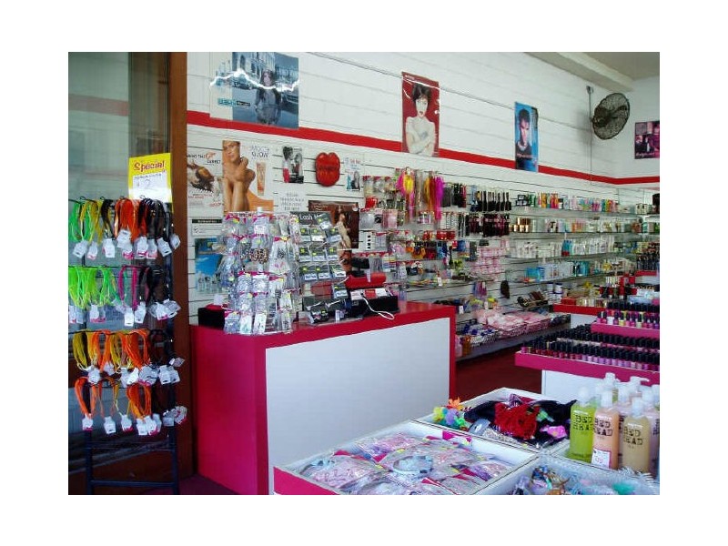 Make Me Up Cosmetics, Byron Bay NSW 2481