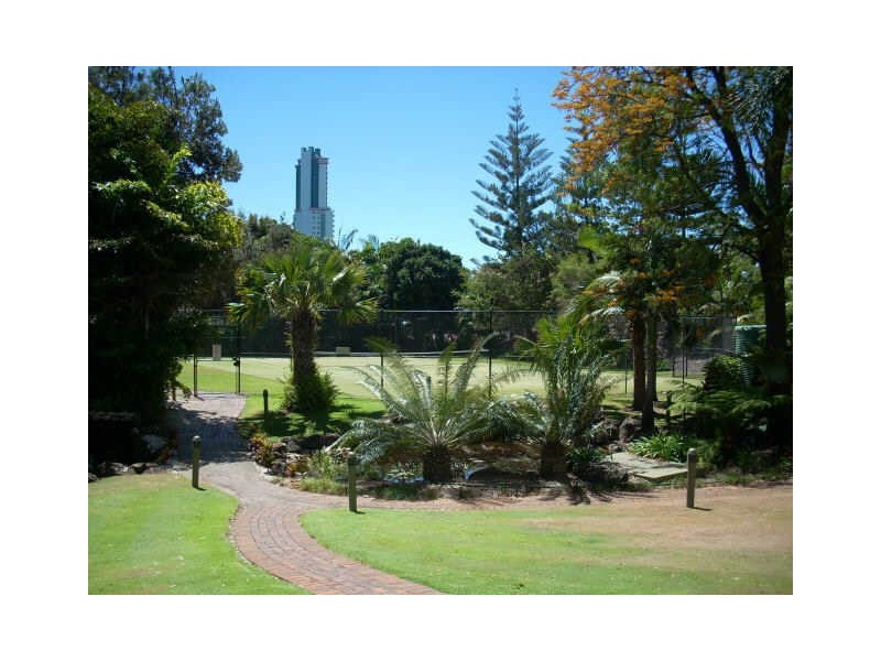 Paradise Waters QLD 4217