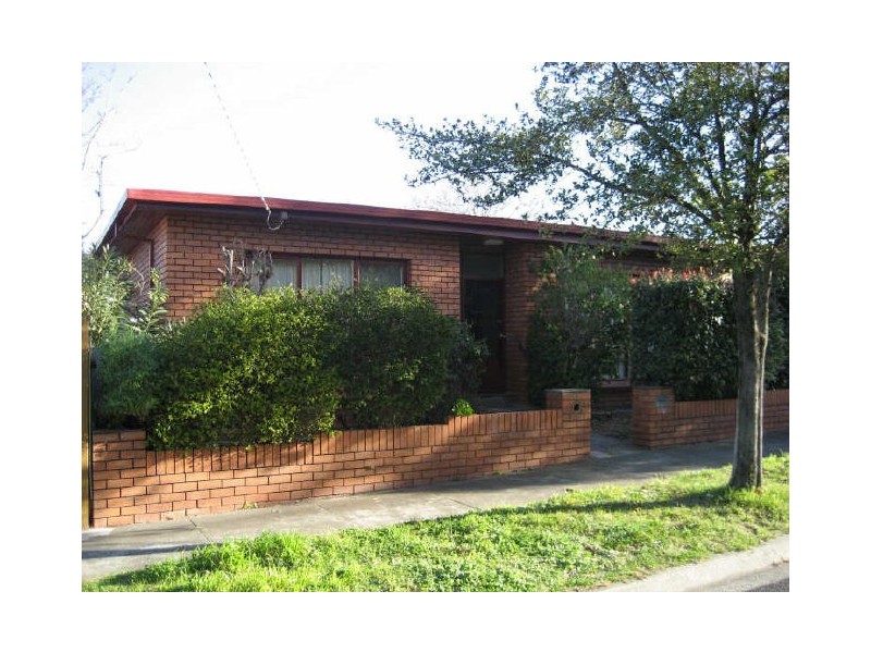 2 Sunhill Court, St Kilda East VIC 3183