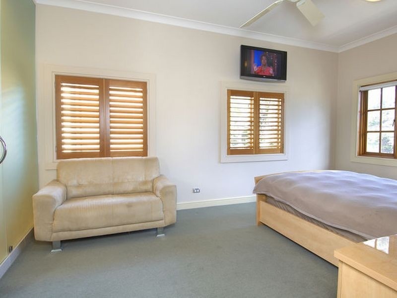 38 Pacific Street, Manly NSW 2095