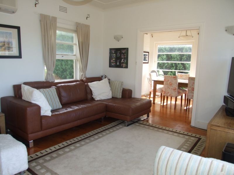 33 Edgecliffe Esplanade, Seaforth NSW 2092