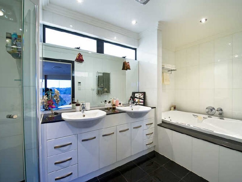 22 Amiens Road, Clontarf NSW 2093