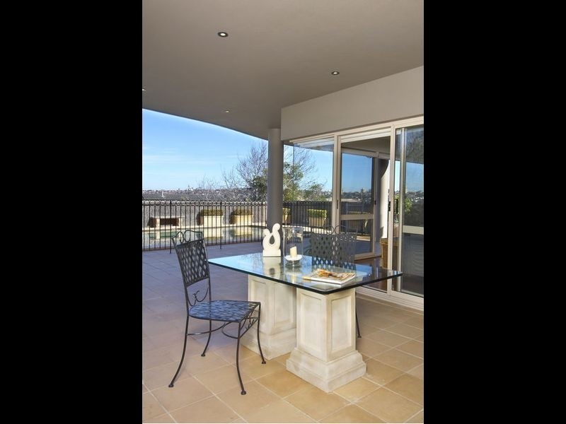 7 Moore Street, Clontarf NSW 2093