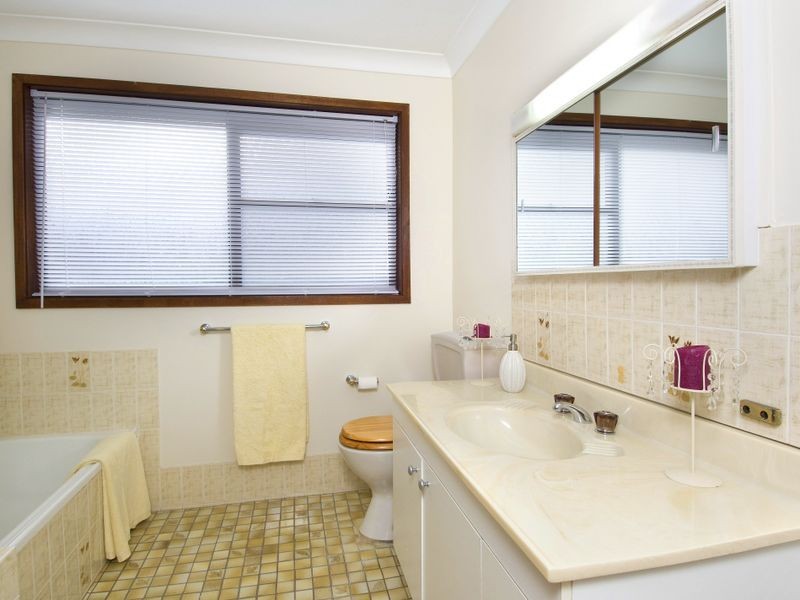 33 Peacock Street, Seaforth NSW 2092