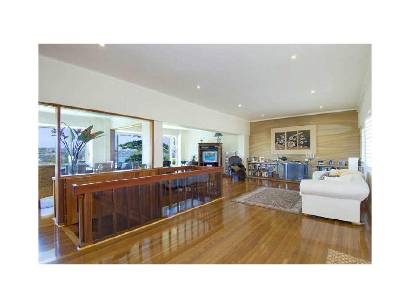 31 Edgecliffe Esplanade, Seaforth NSW 2092