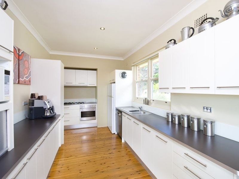 42 Peacock Street, Seaforth NSW 2092