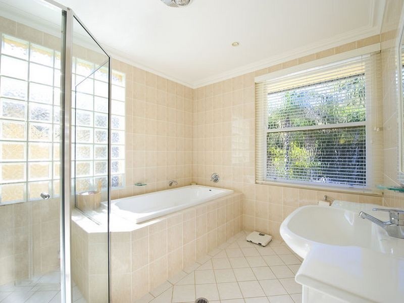 14 Monash Crescent, Clontarf NSW 2093