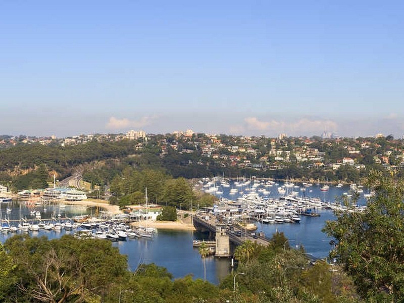 1B Edgecliffe Esplanade, Seaforth NSW 2092